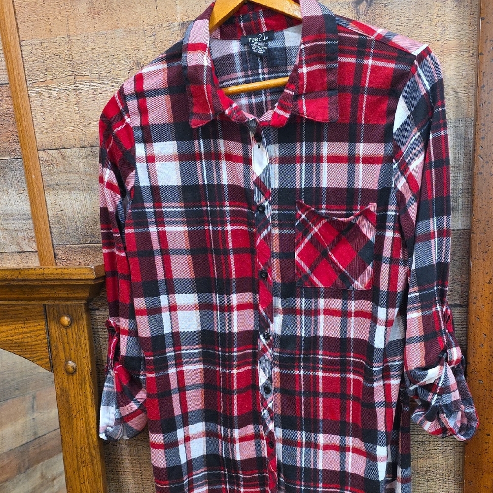 Rue21 Red and Black Plaid Casual Shirt